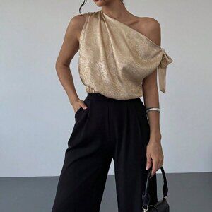 Gold Elegant Women's Metallic Coated Asymmetric Sleeveless Blouse
